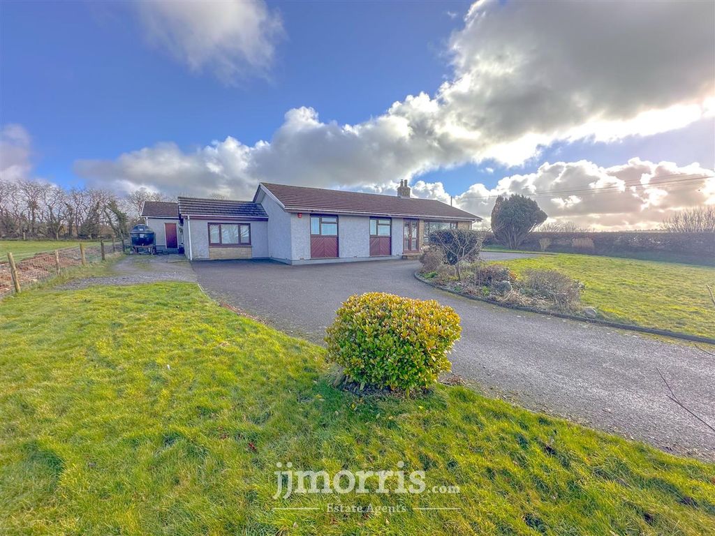 Property photo 3 of 36 E12Ea7D7-0F7E-465C-9C09-5D599549693D.Jpeg