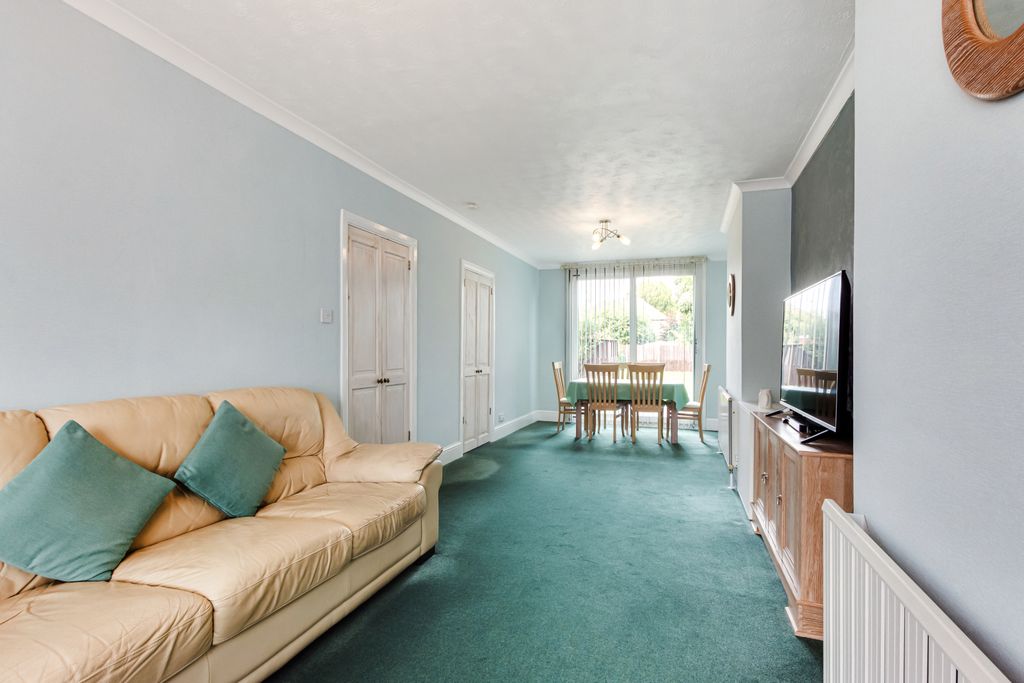 Property photo 3 of 17 Gallery