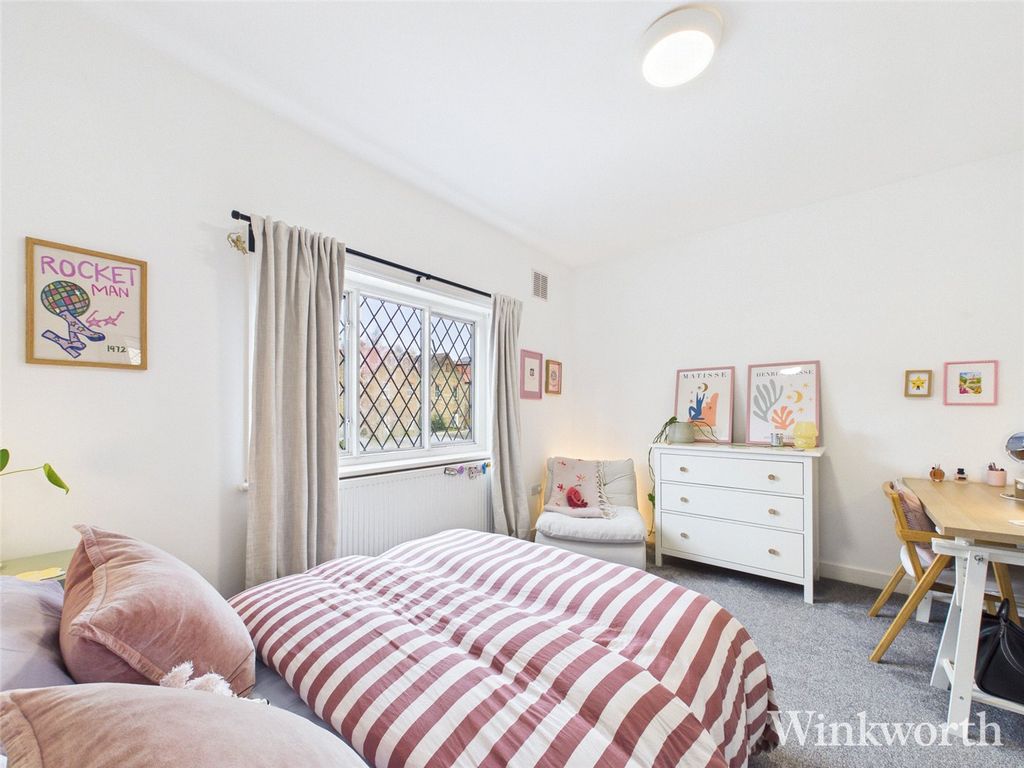 Property photo 2 of 12 Picture No. 10