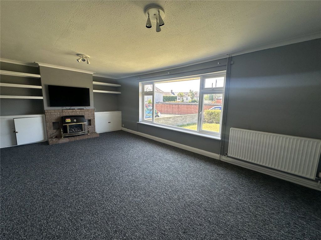 Property photo 3 of 18 Picture No. 03