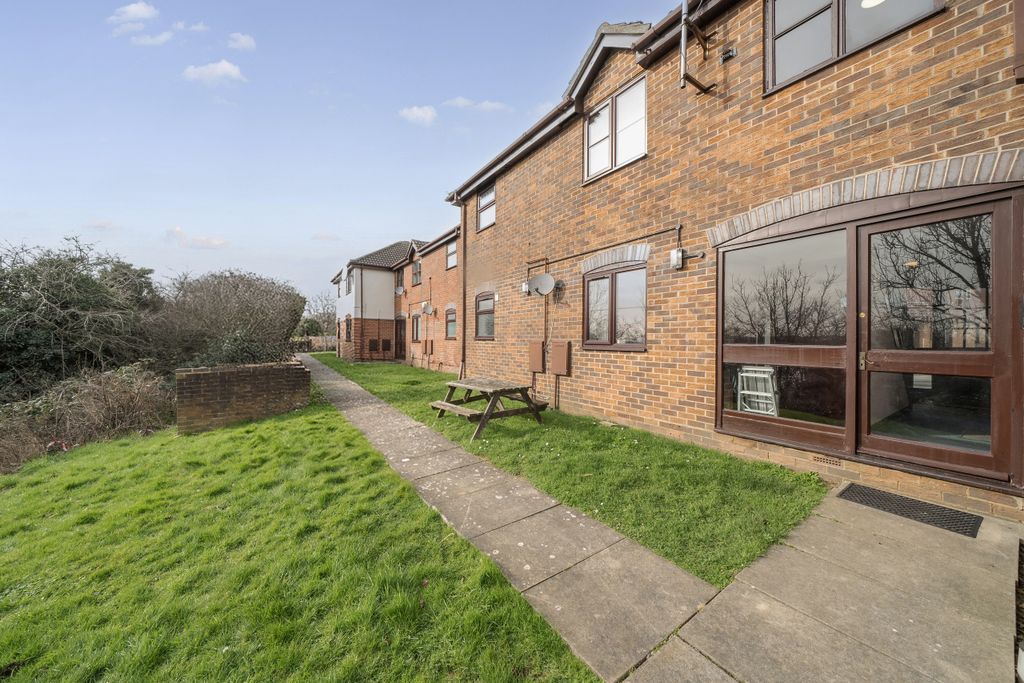 Property photo 2 of 8 1416590-4-69947250696Da