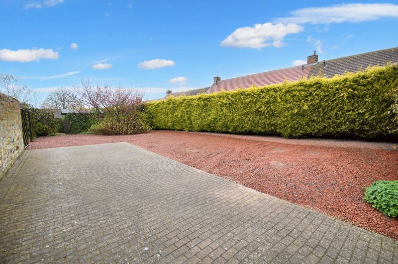 Property photo 3 of 18 Off-Street Parking