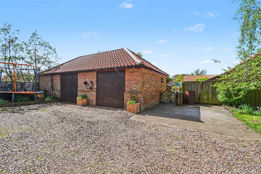 Additional image 49 of 5 bed detached house for saleNew Road, Worlaby, Brigg DN20