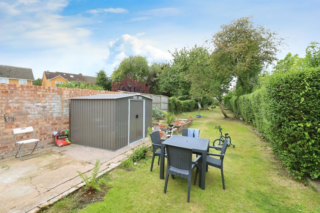 Property photo 2 of 17