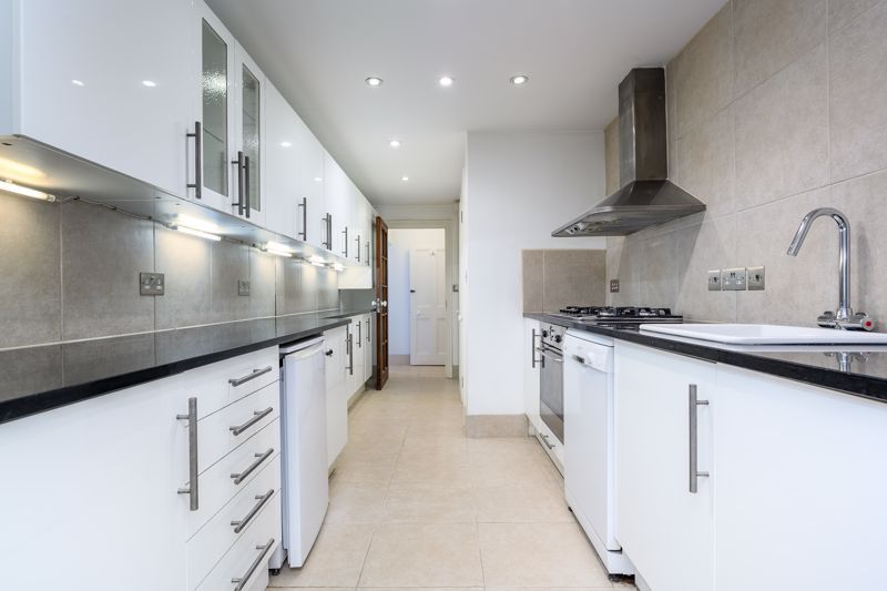 Property photo 2 of 13 Photo 5