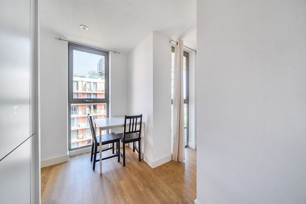 Property photo 3 of 9 1494384-5-6A579A8...