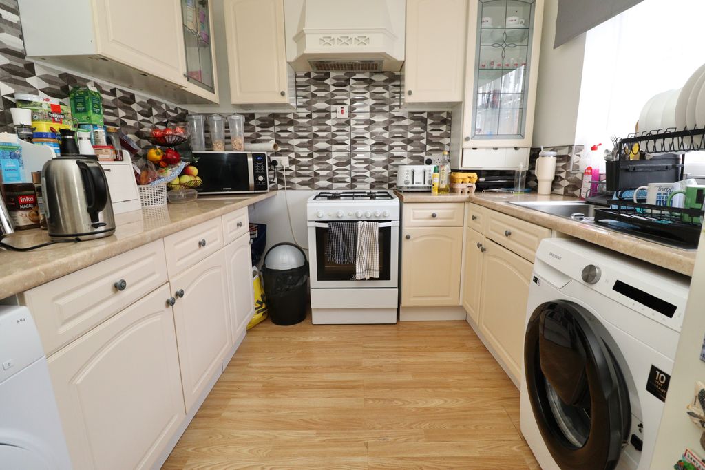 Property photo 2 of 12 Img_1011