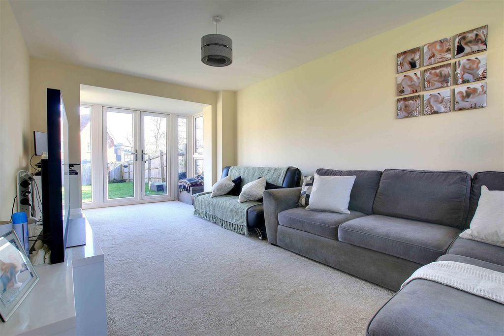 Property photo 2 of 14 Img_8275-Img_8277 Copy.Jpg