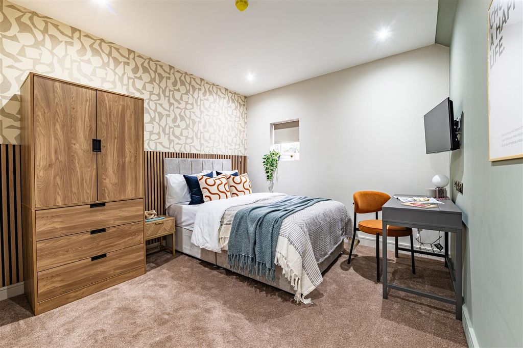 Property photo 1 of 9 21A (21 Of 99).Jpg