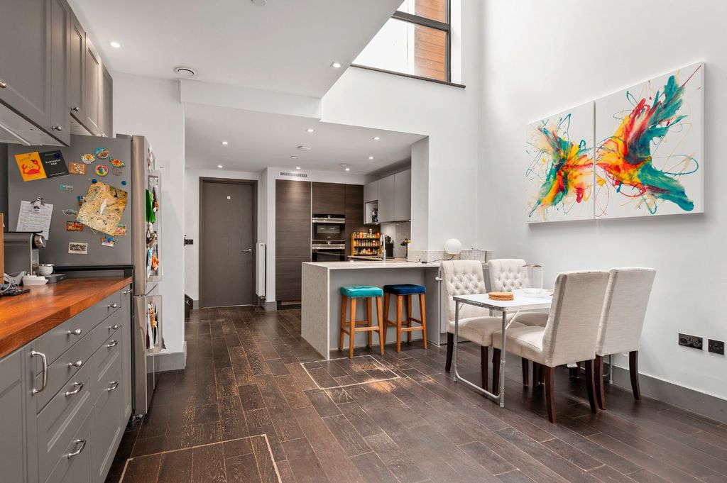 Property photo 3 of 33 Open Plan Living