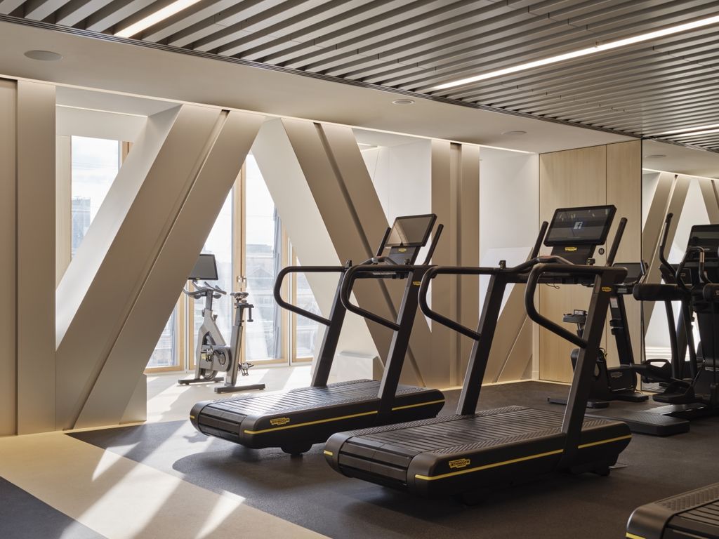 Property photo 2 of 16 Rem002_Brief02_029