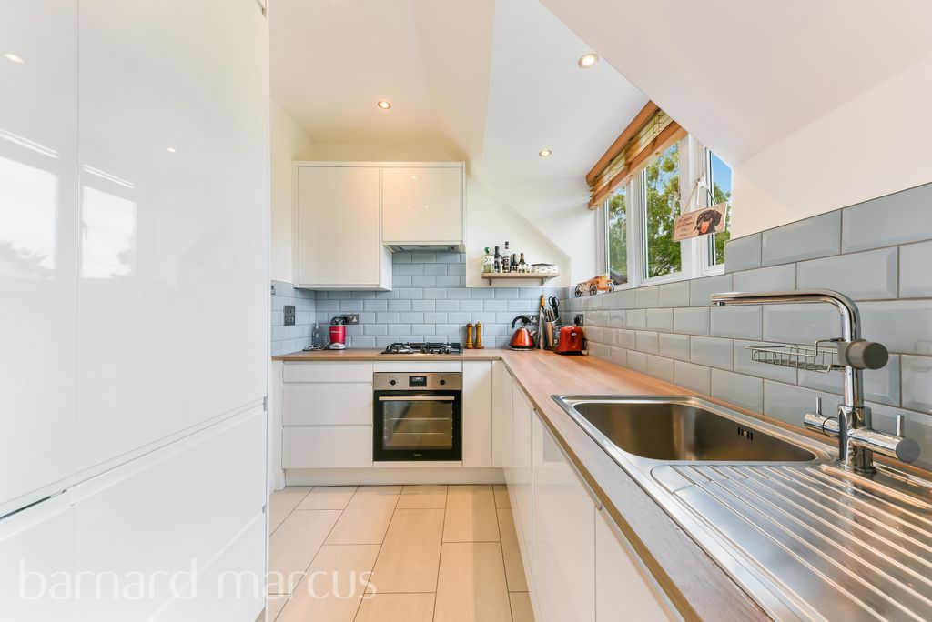 Property photo 2 of 9 Image