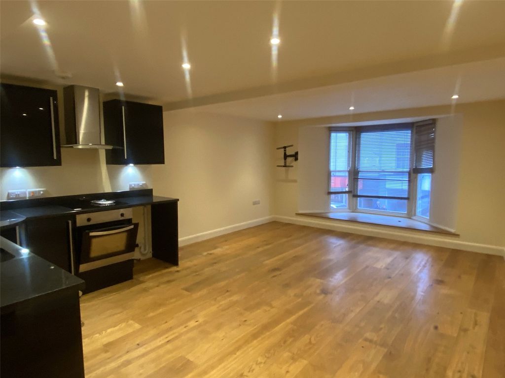 Property photo 3 of 6 Picture No. 04