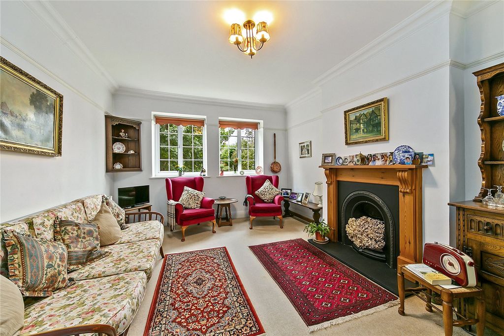 Property photo 3 of 8 Picture No. 02