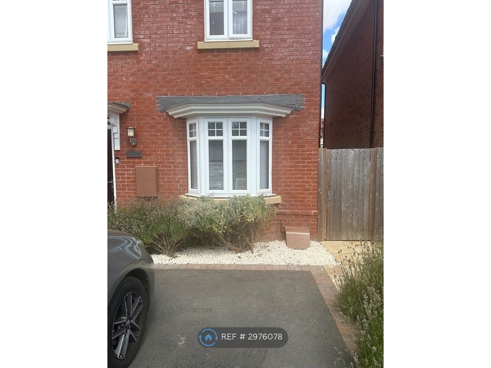 Property photo 2 of 34