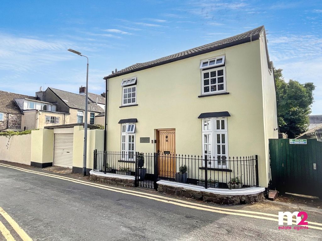Property photo 1 of 19