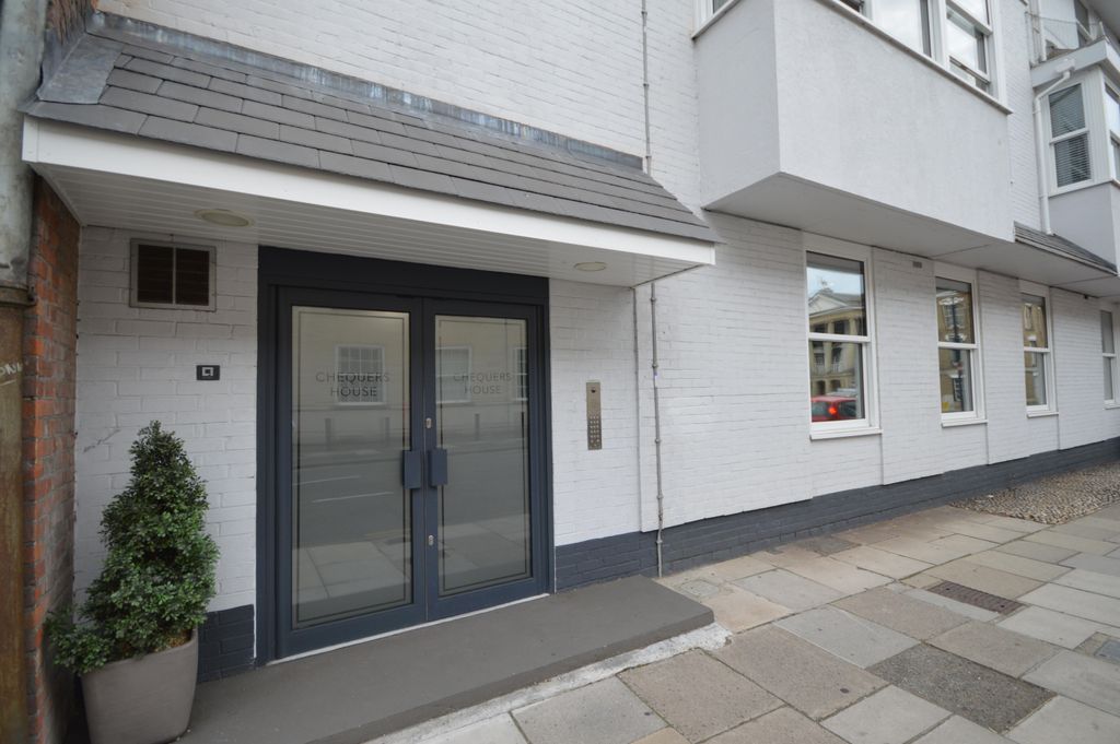 Property photo 1 of 11 Image