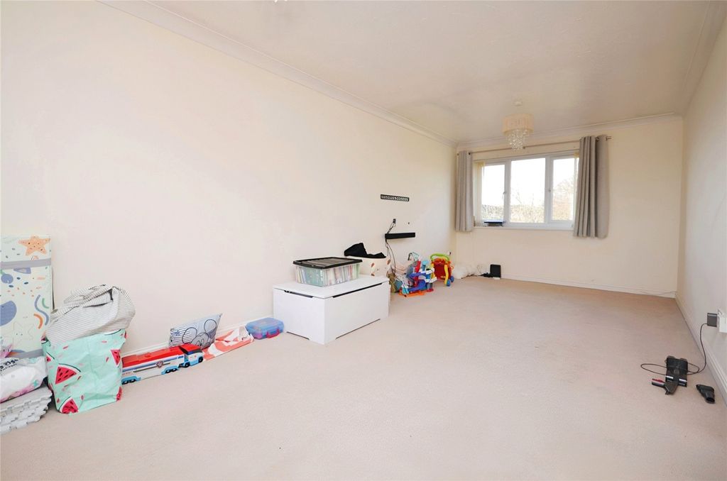 Property photo 2 of 9 Picture No. 06