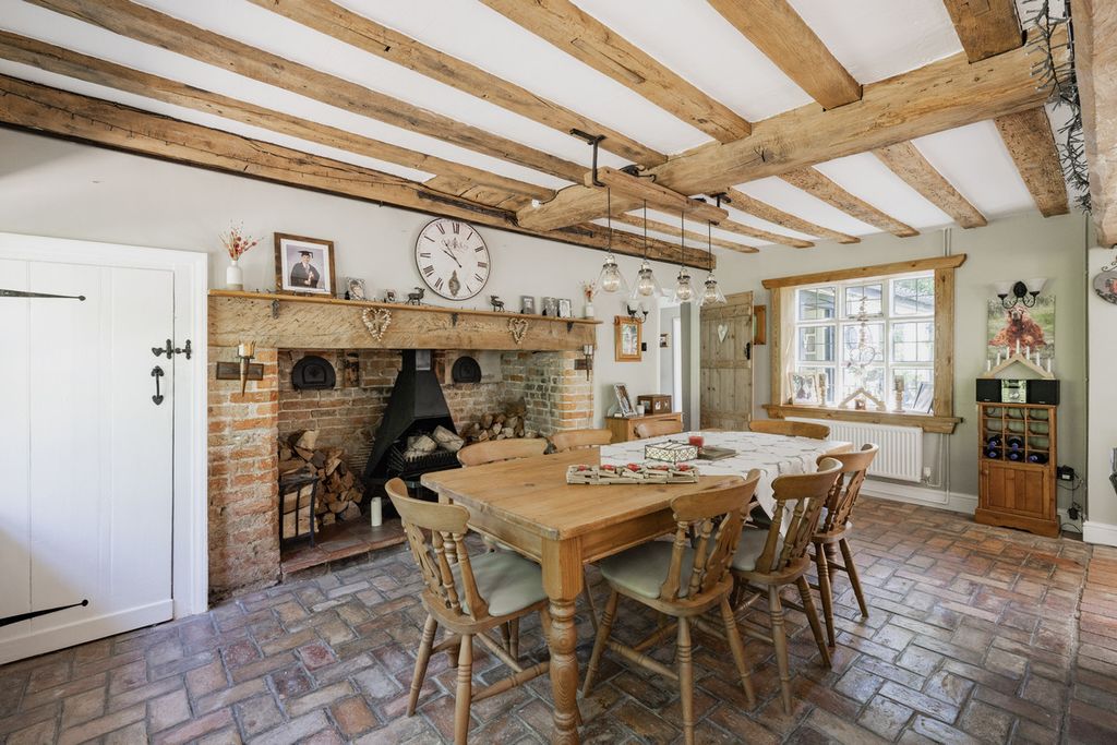 Property photo 3 of 36