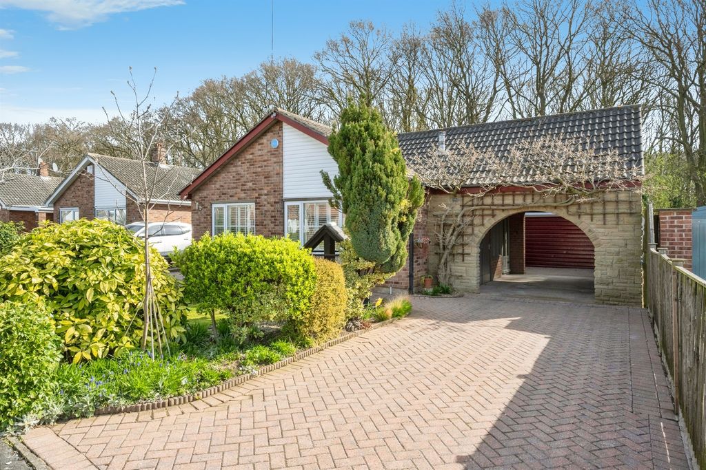 Property photo 1 of 19