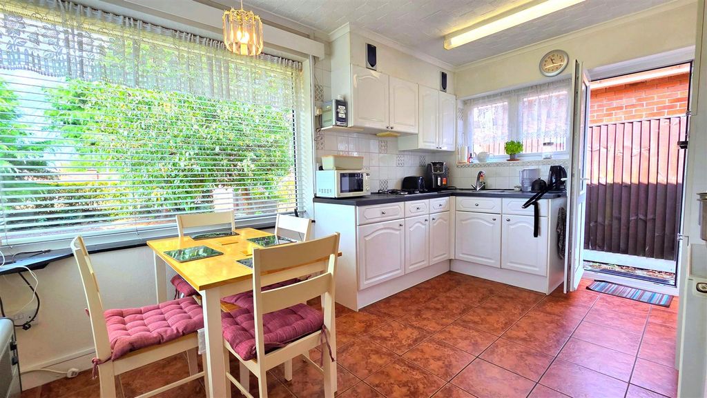 Property photo 2 of 13 Kithen