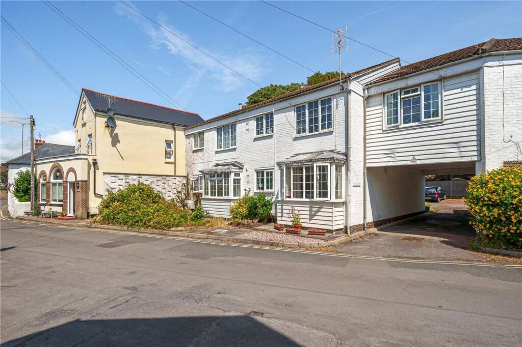 Property photo 2 of 6