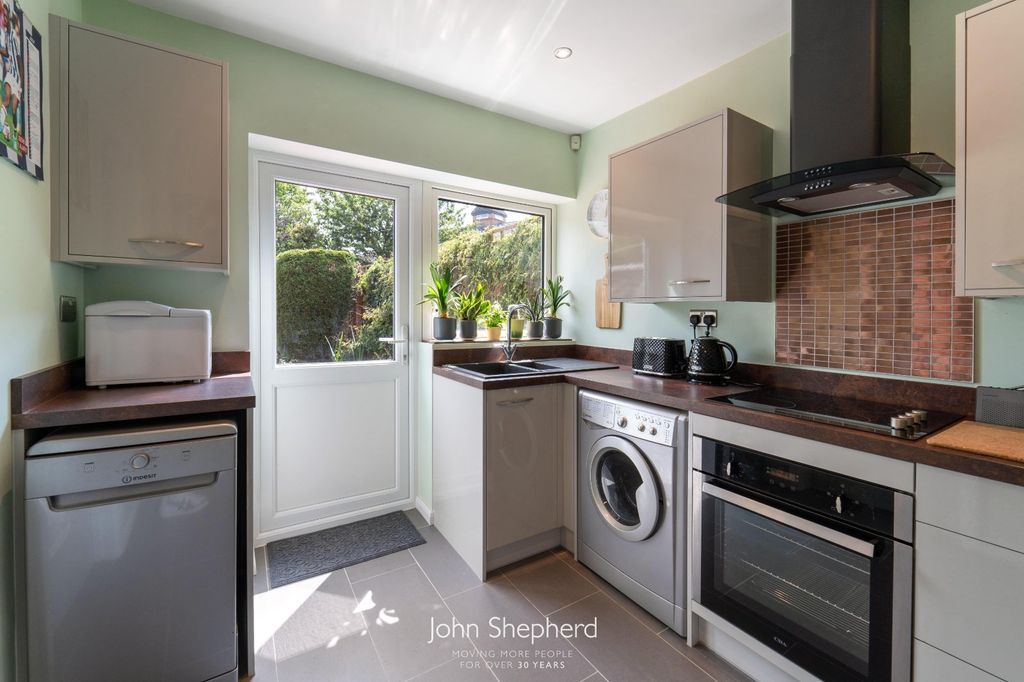 Property photo 2 of 14 Picture No. 04