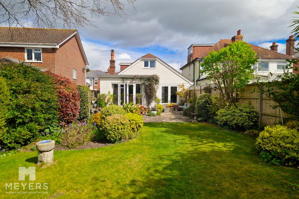 Property photo 1 of 22