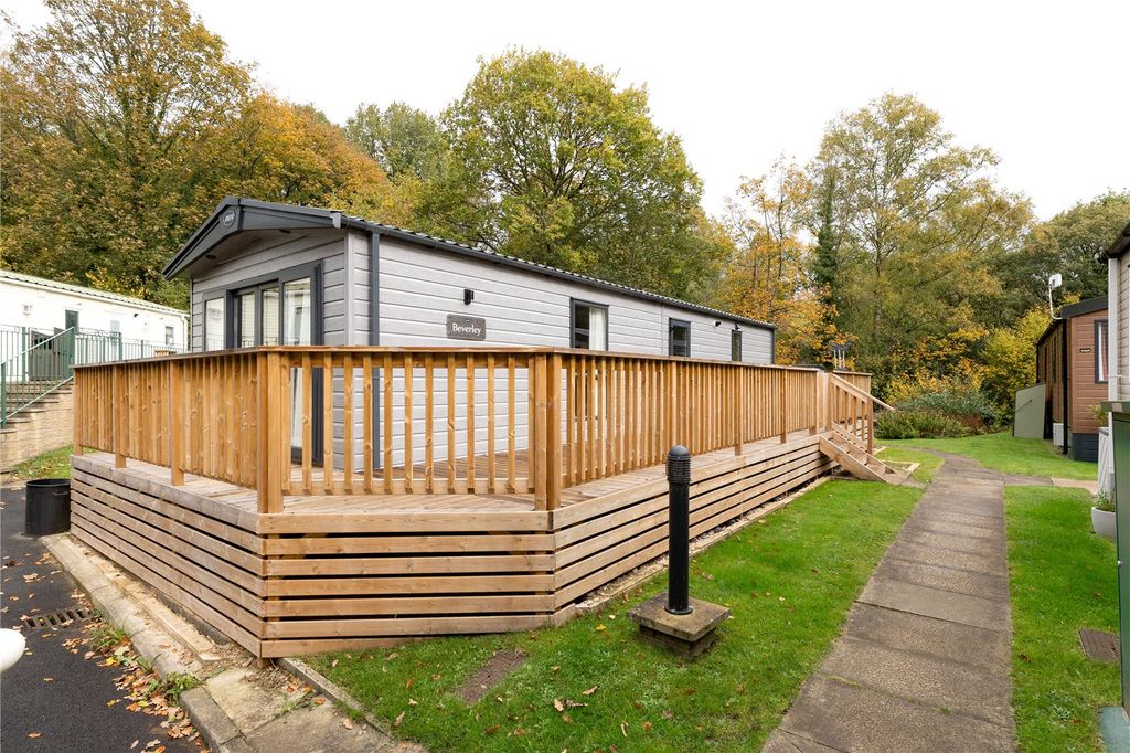 Property photo 1 of 16 Picture No. 14