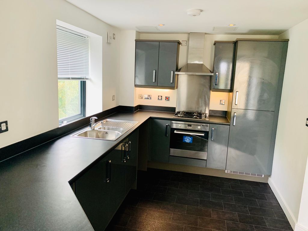 Property photo 2 of 6 Kitchen