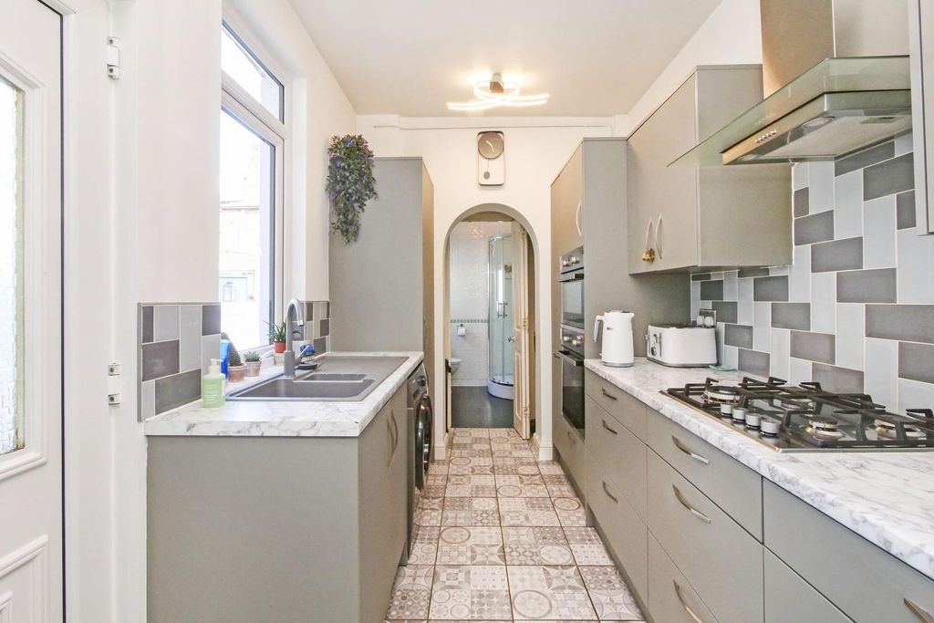 Property photo 3 of 19 Pnmb0028.Jpg