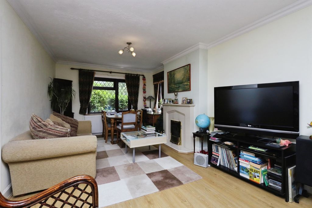 Property photo 3 of 14