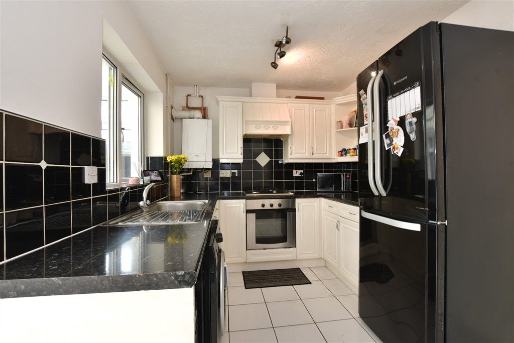 Property photo 3 of 11 Kitchen/Dining Area