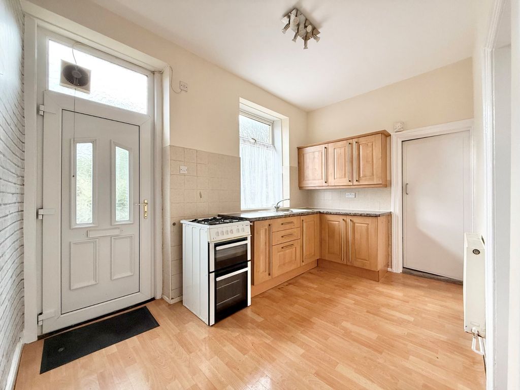 Property photo 2 of 9 Picture No. 36