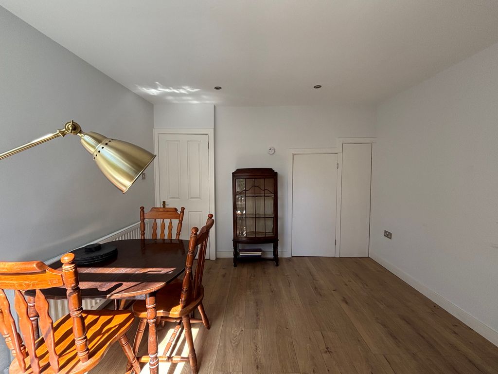 Property photo 3 of 20 Picture 11