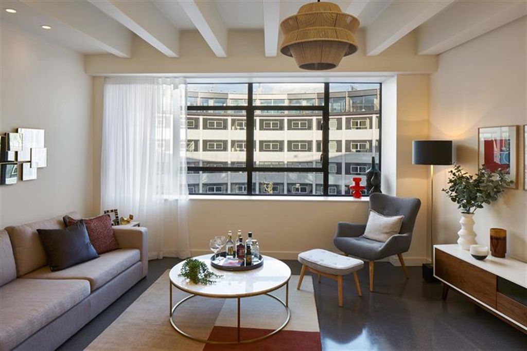 Property photo 1 of 6 (Main)