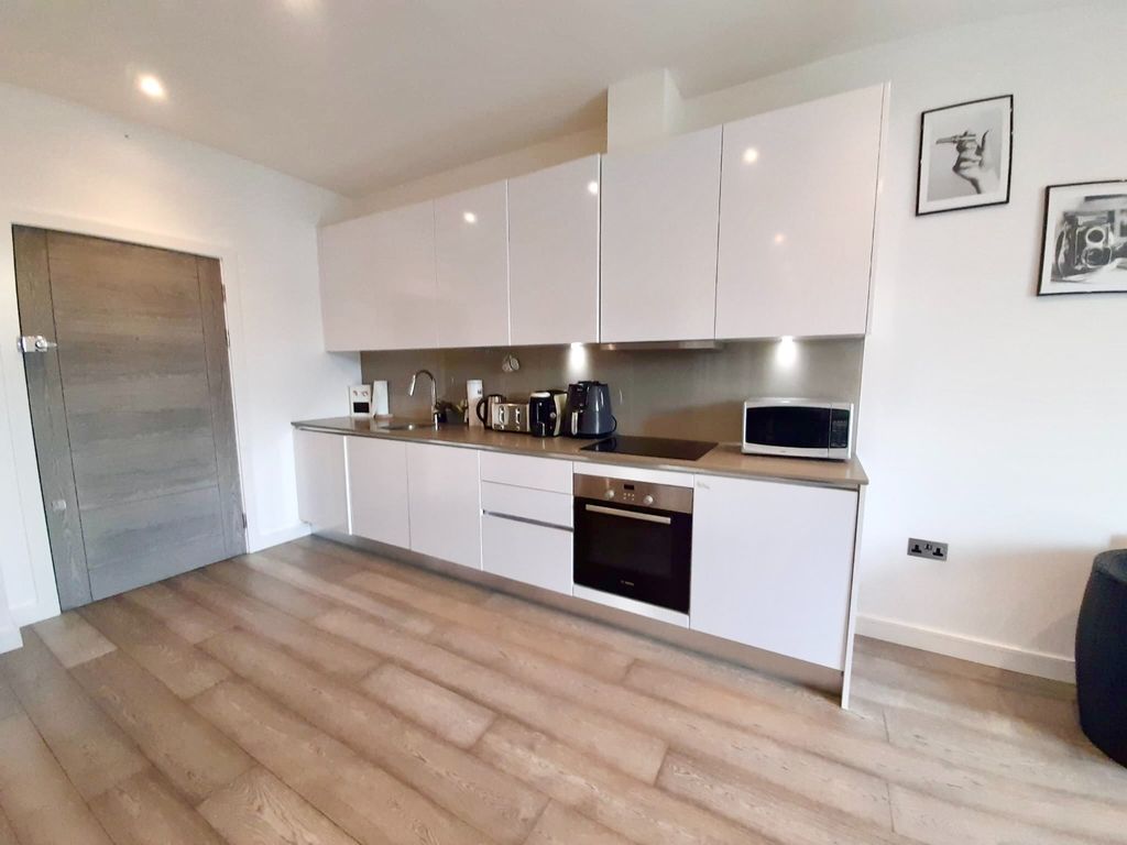 Property photo 1 of 11 1175795