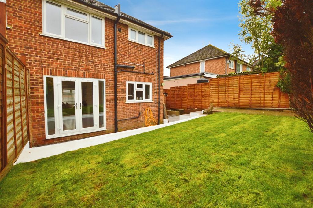 Property photo 3 of 27 Rear Garden