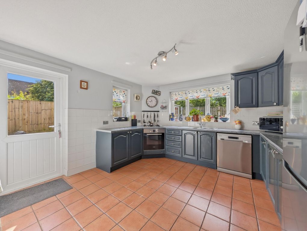 Property photo 3 of 19 Kitchen/Breakfast Room