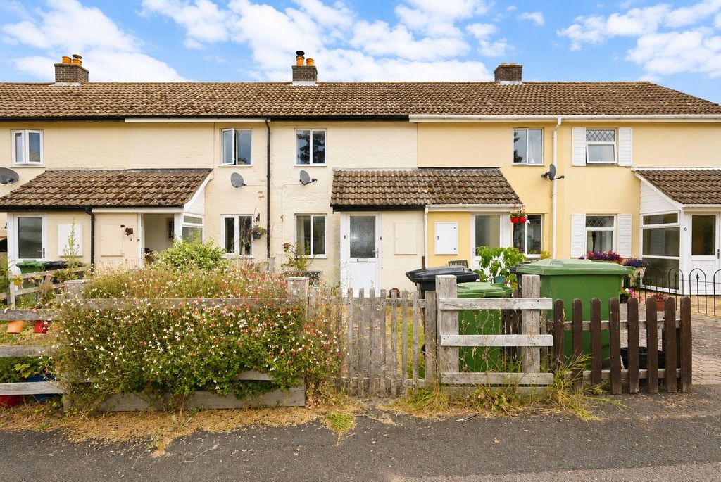 Property photo 2 of 9