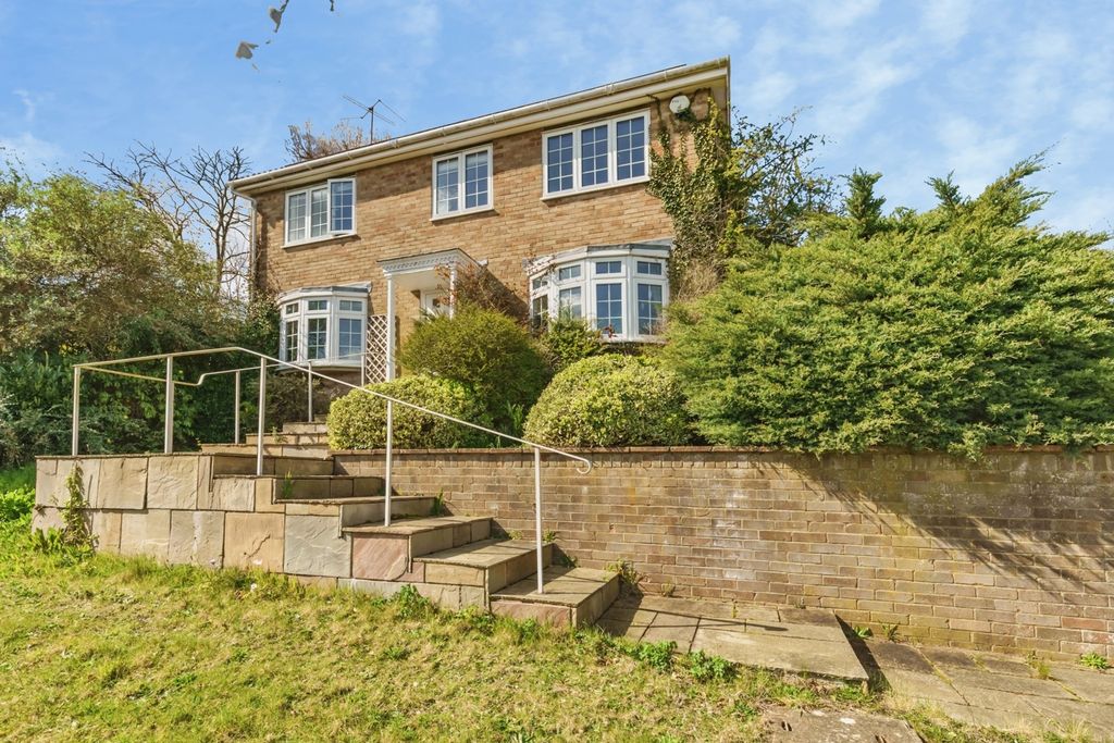 Property photo 2 of 18 Pbox-Img.Jpg