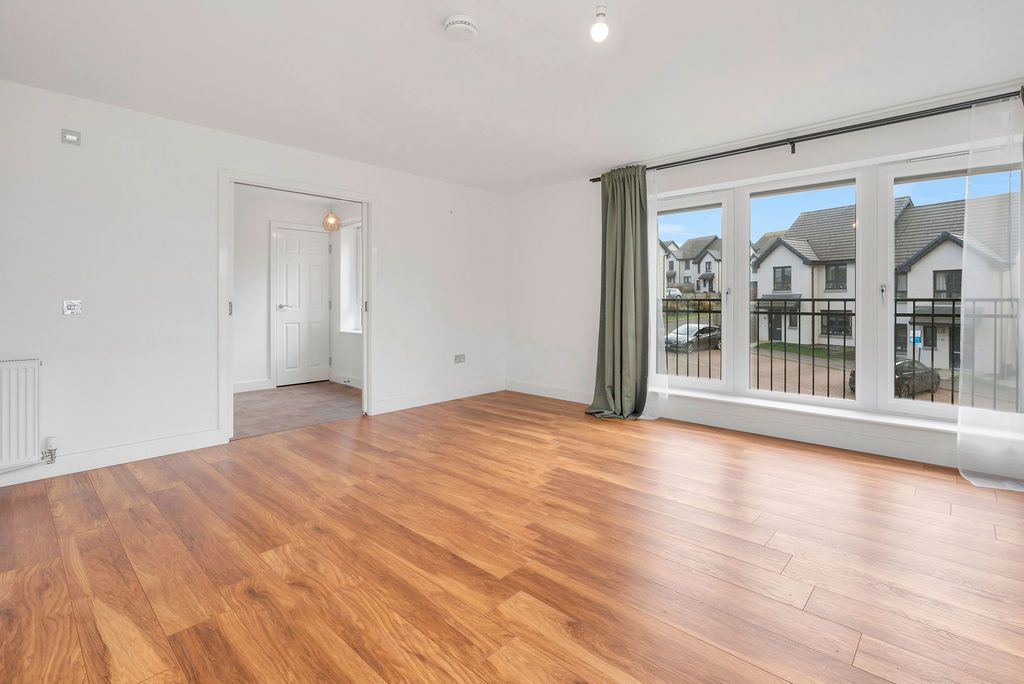 Property photo 2 of 14 Photo 2