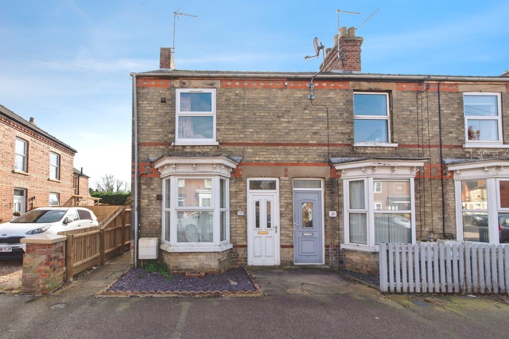 Property photo 1 of 17