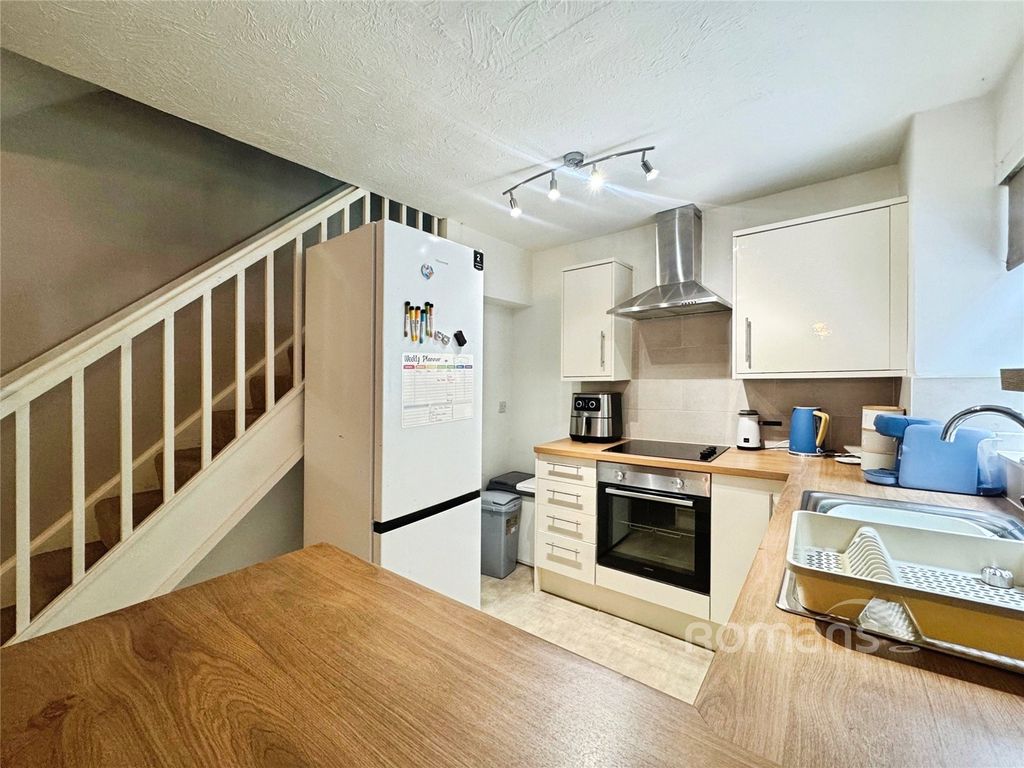 Property photo 3 of 8 Picture No. 04