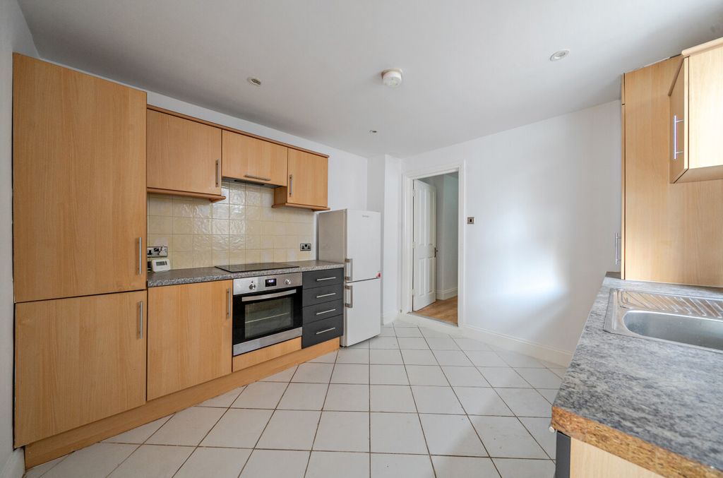 Property photo 2 of 15 1526114-8-1A0d48c...