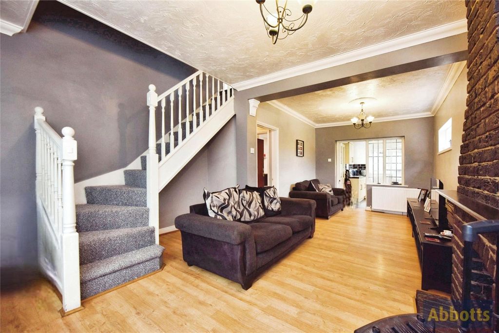Property photo 3 of 17 Picture No. 30