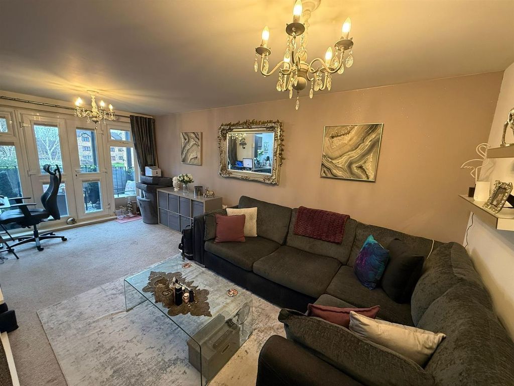 Property photo 1 of 9 4.Jpg