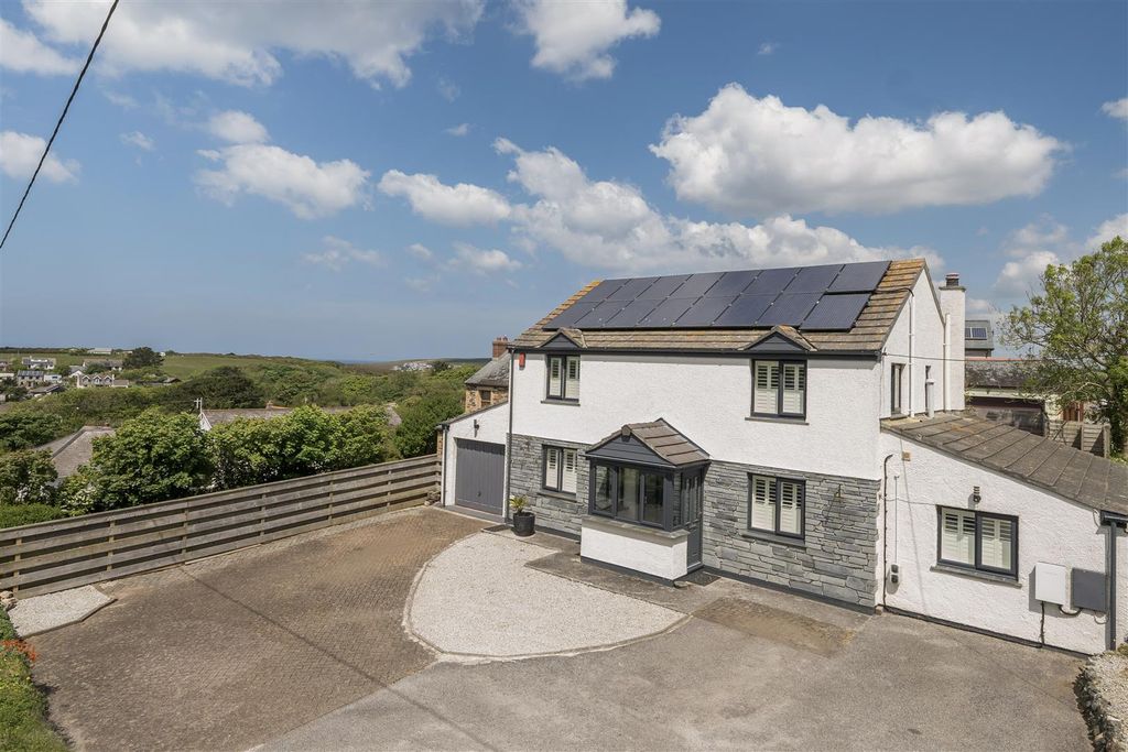 Property photo 1 of 18 1-681E37E81d958-1290146-Arw-1.Jpg