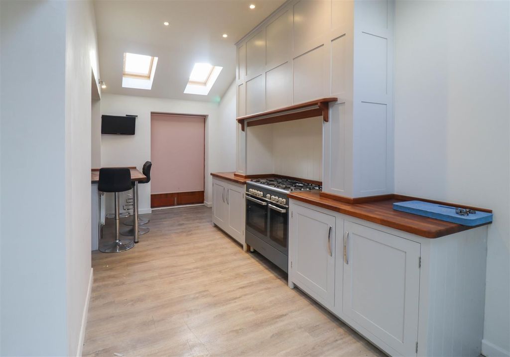 Property photo 2 of 25 Img_1610-1.Jpg