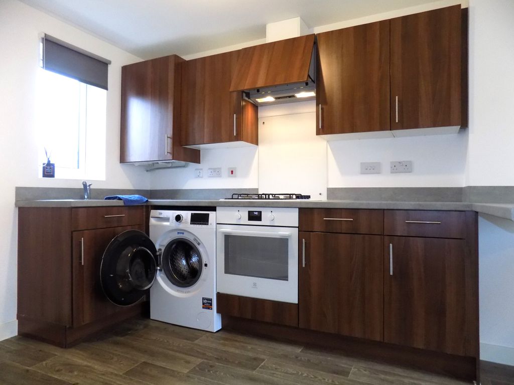 Property photo 2 of 16 Kitchen